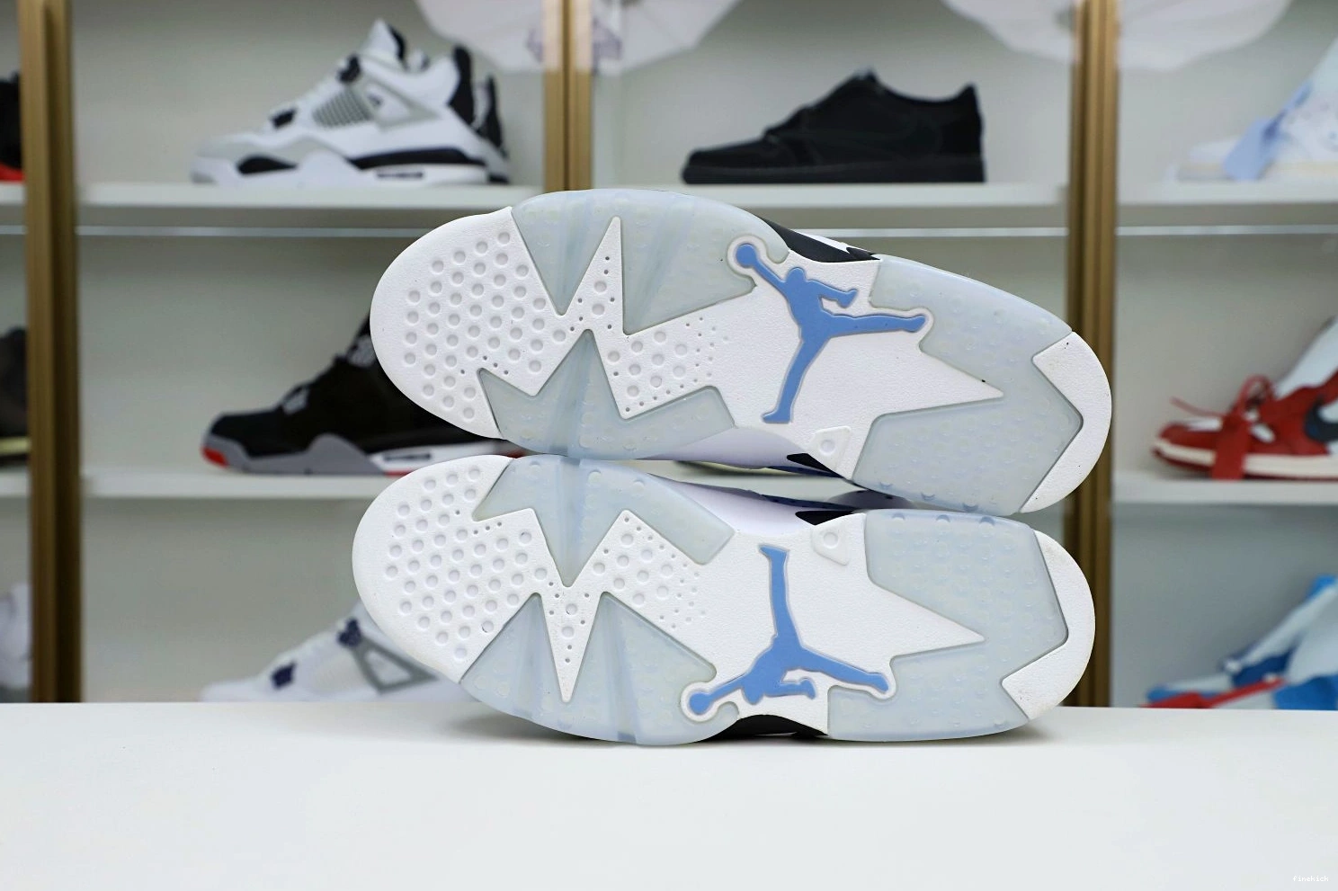 6 AIR 'UNC RETRO JORDAN HOME' 1103